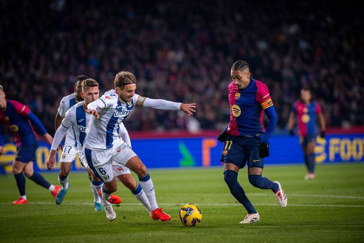 包含比利亚雷亚尔客场大胜赫塔菲,展现出色表现的词条 包含比利亚雷亚尔客场大胜赫塔菲,展现出色表现的词条