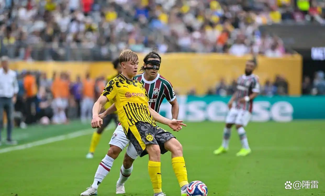 包含多特蒙德告负，吞下比赛失利的词条